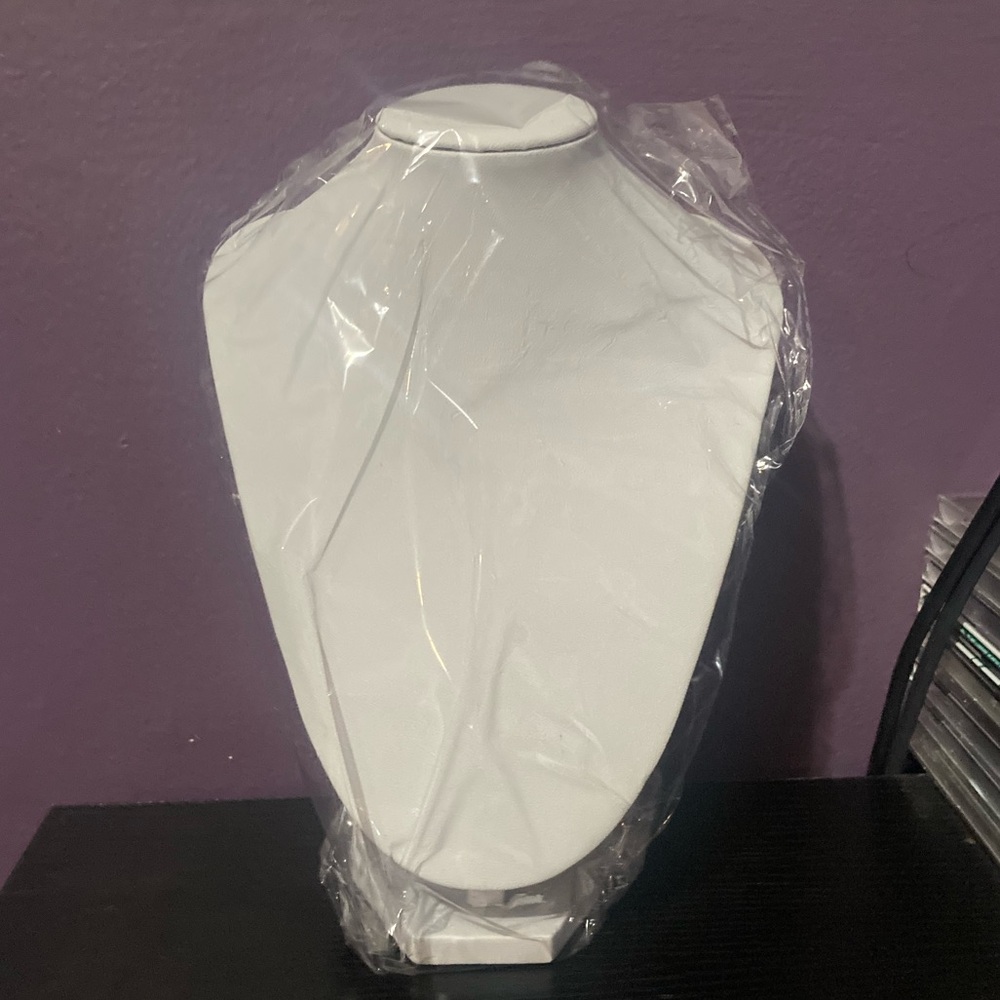 Neck display stand for jewelry
